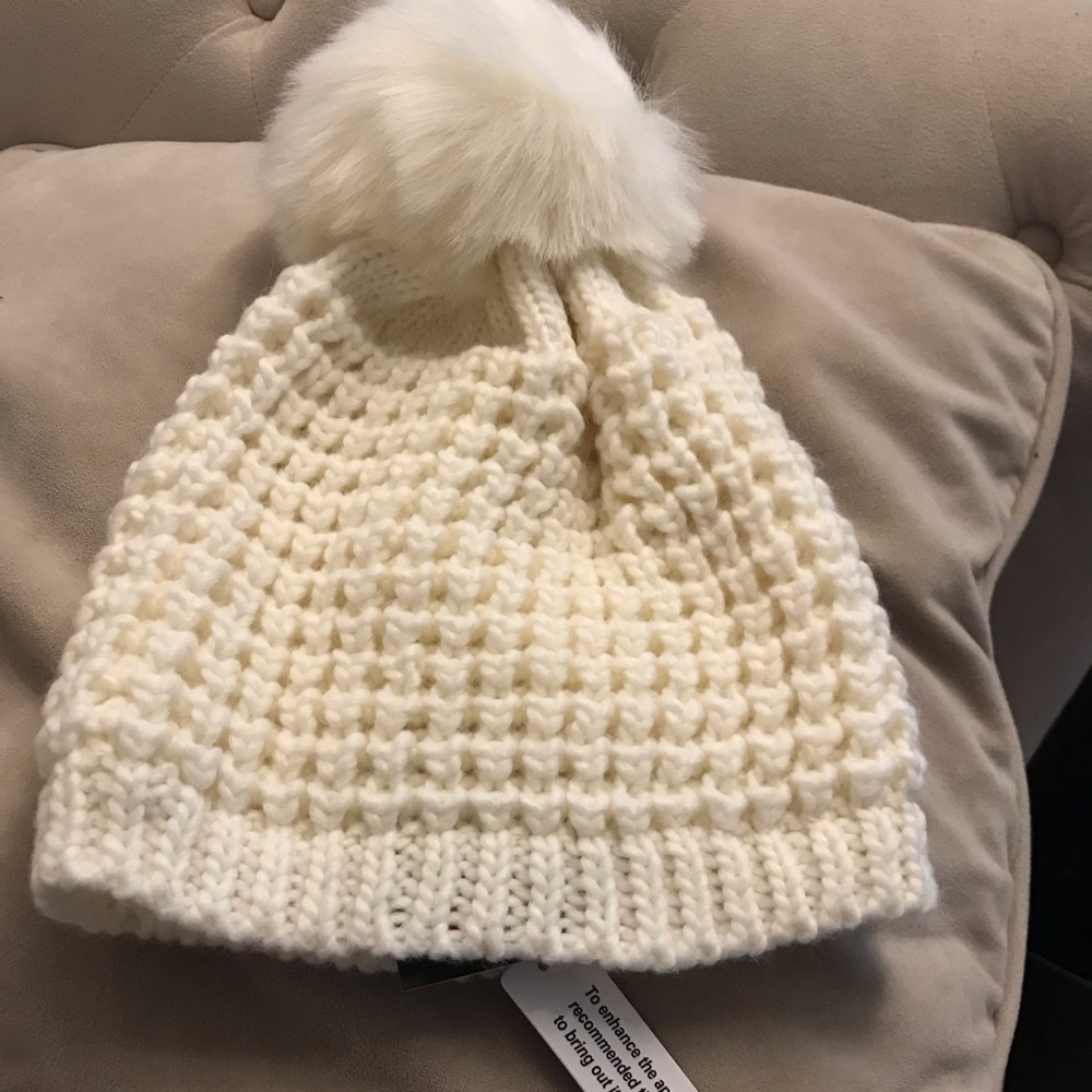 Kyi Kyi hat